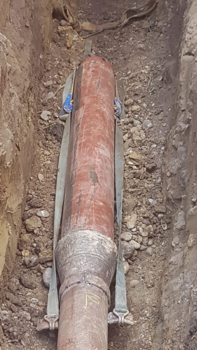 Subtraversare prin foraj nedirijat percuție